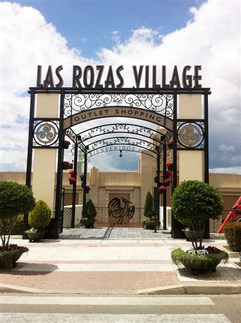 las rozas village madrid outlet.